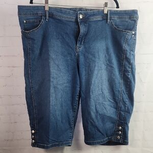 Gloria Vanderbilt Slimming Effect Blue Denin Shorts